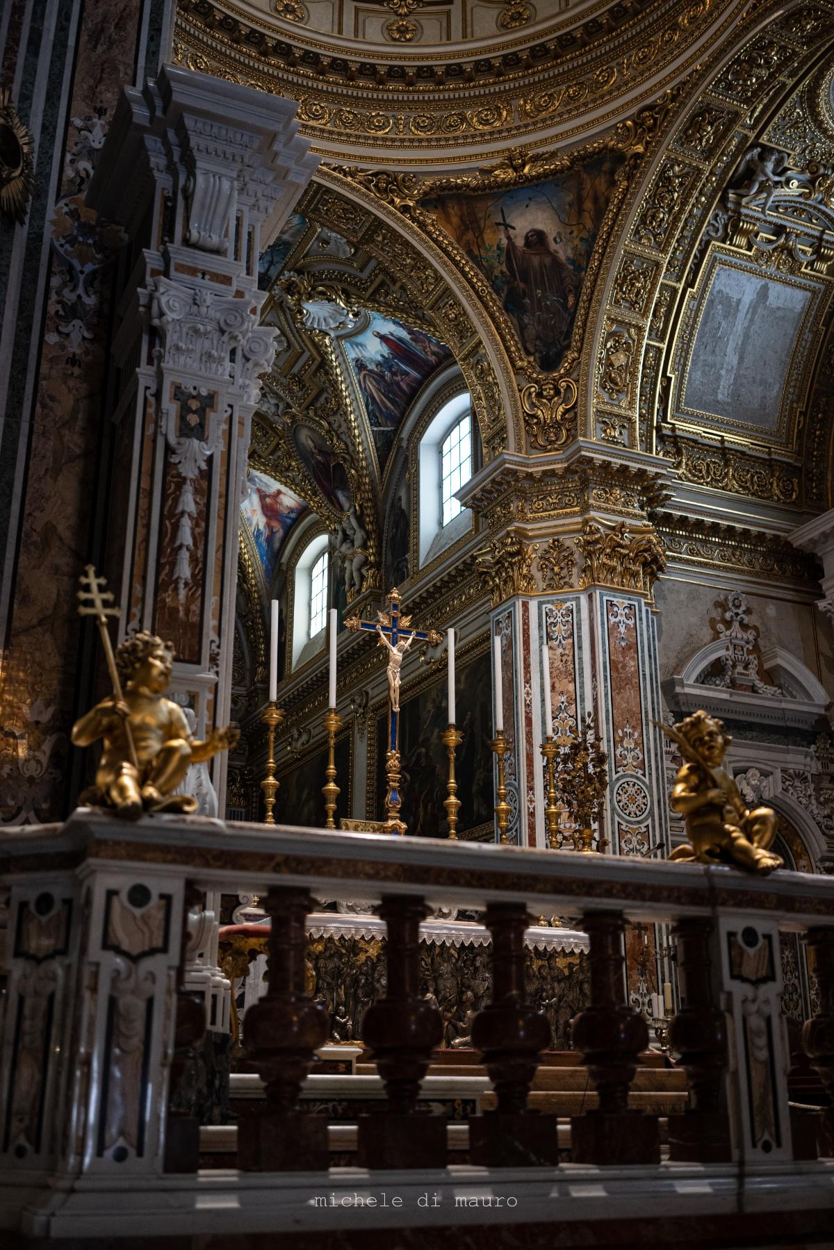 Crocifisso altare maggiore cattedrale Montecassino