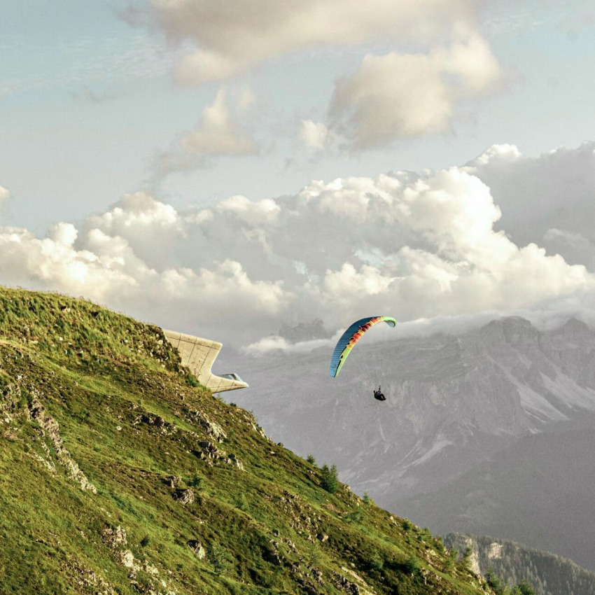 Parapendio dal Castello di Monteserico