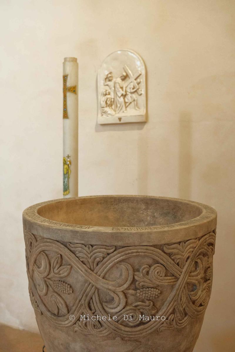 Conca battesimale abbazia del Patire